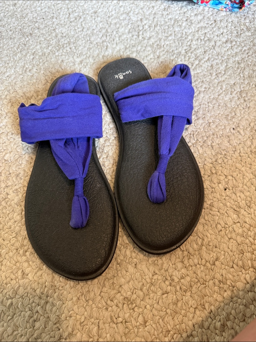 Sanuk Black Sandals with Purple Fabric Straps